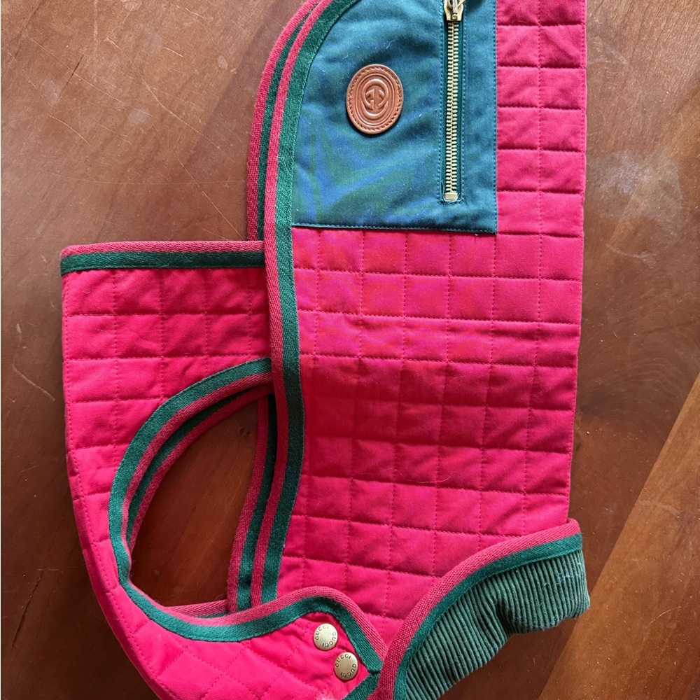Authentic Gucci Quilted Red and Green dog coat Accessory